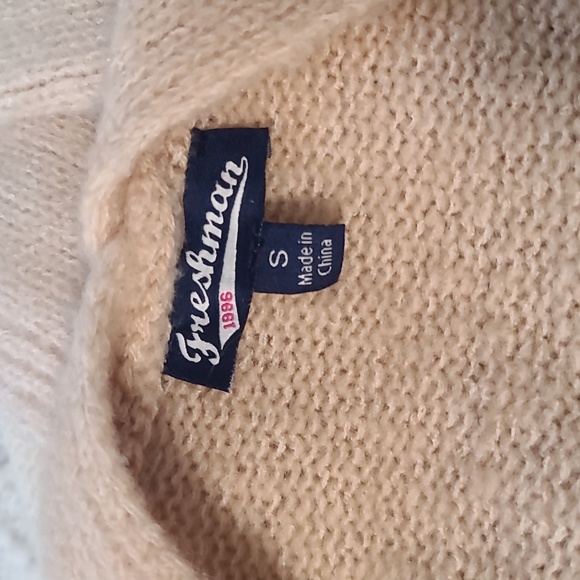 Freshman - Picture 4 of 6